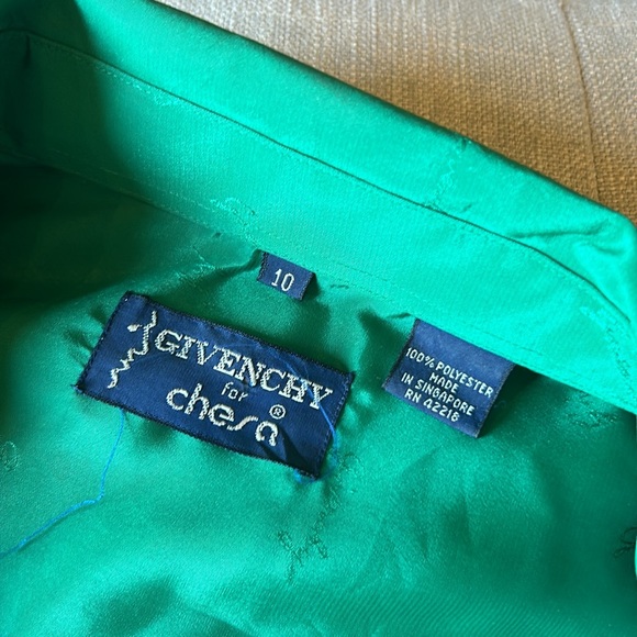 Givenchy for Chesa Green Logo Embroidered Button Down LS Blouse Size 10 - Picture 8 of 12